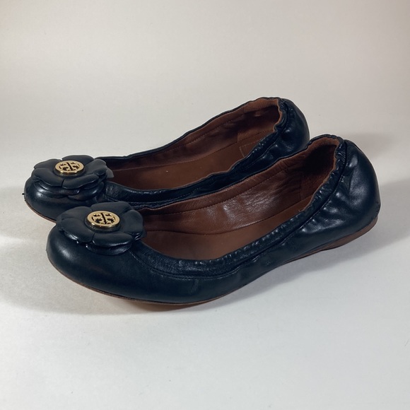 Tory Burch Shelby Floral Flats. Black  All leather. Size 8. - Picture 4 of 15
